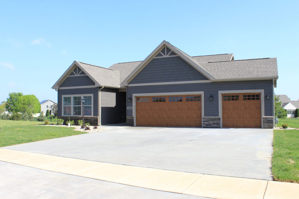 Photo of 2408 Cobble Creek Drive